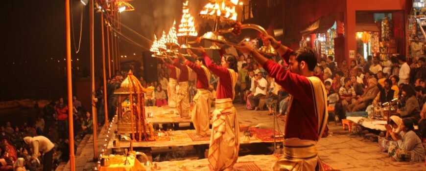 How to Plan a Budget-Friendly Spiritual Trip to Varanasi in April